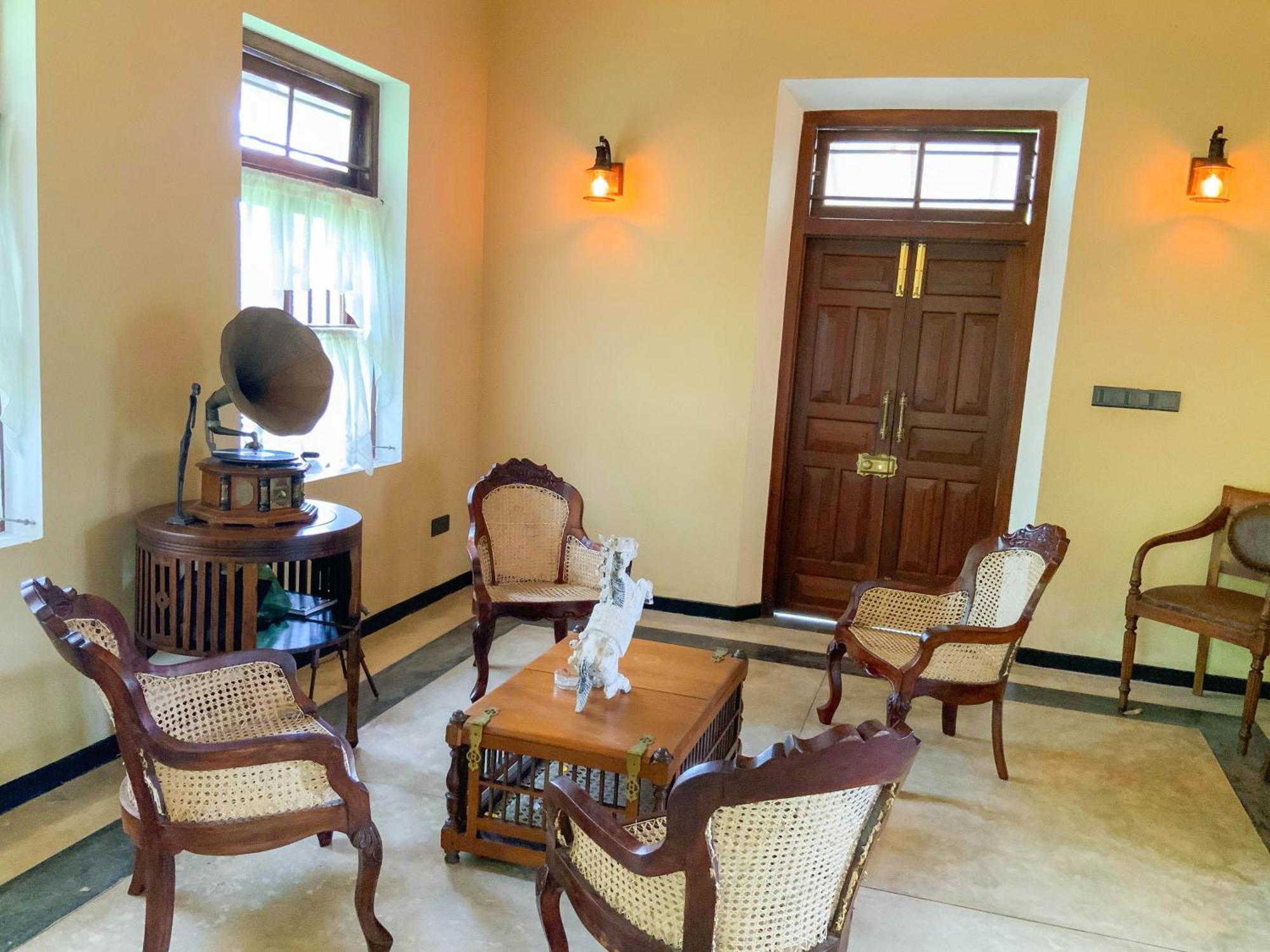 Headman House Antique Villa - A Seaside Royal Stay Ahangama Exteriör bild