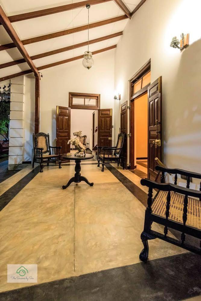 Headman House Antique Villa - A Seaside Royal Stay Ahangama Exteriör bild
